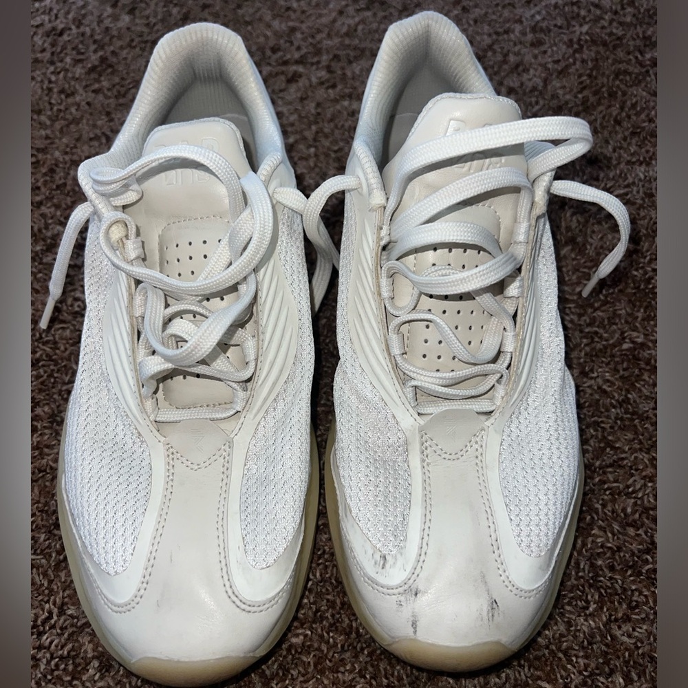 RAD 1 Trainer triple white